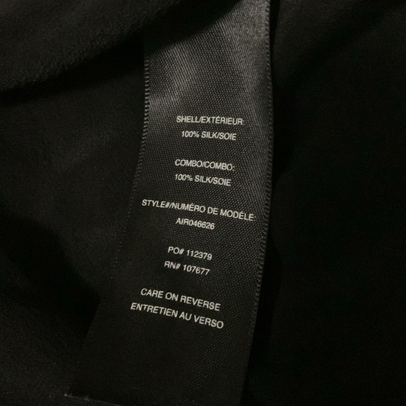 Silk sleeveless L Alice and Olivia black vneck - Picture 8 of 8